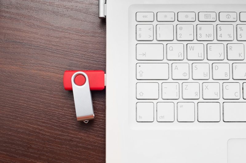 En qué formato debo formatear mi USB